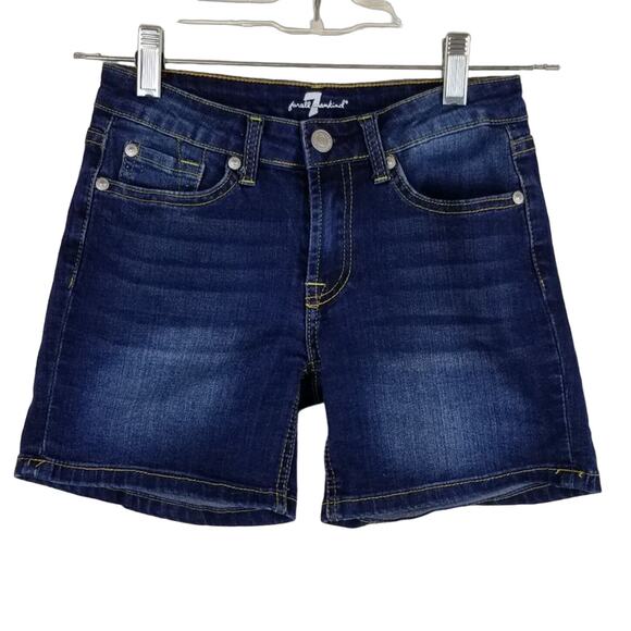 7 for all Man Kind GIRLS  Whiskering Distressed Jean Shorts 12 - Picture 1 of 4